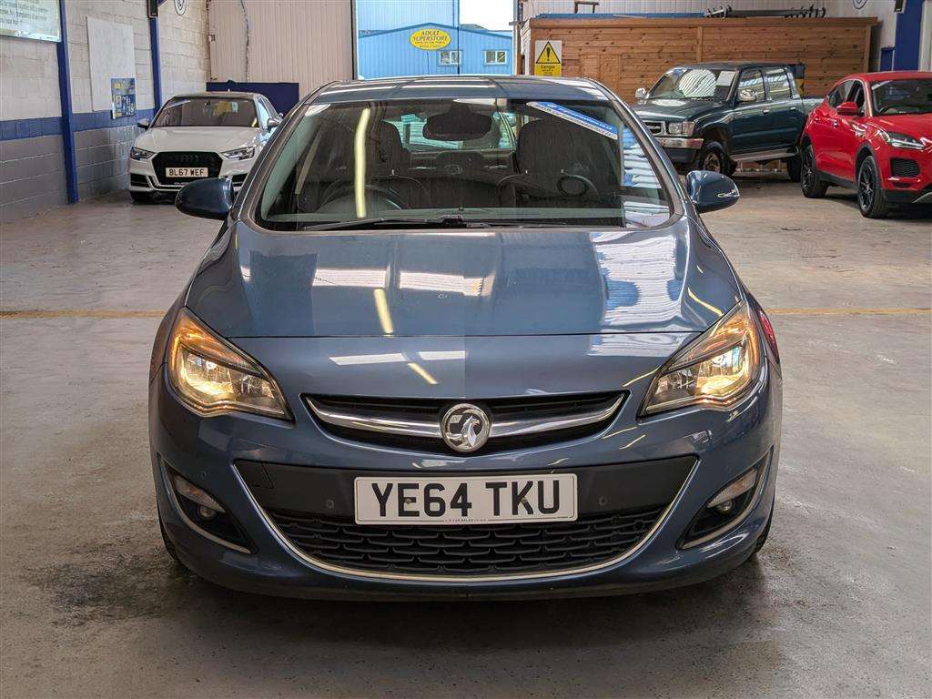 <p>2014 VAUXHALL ASTRA ELITE</p>