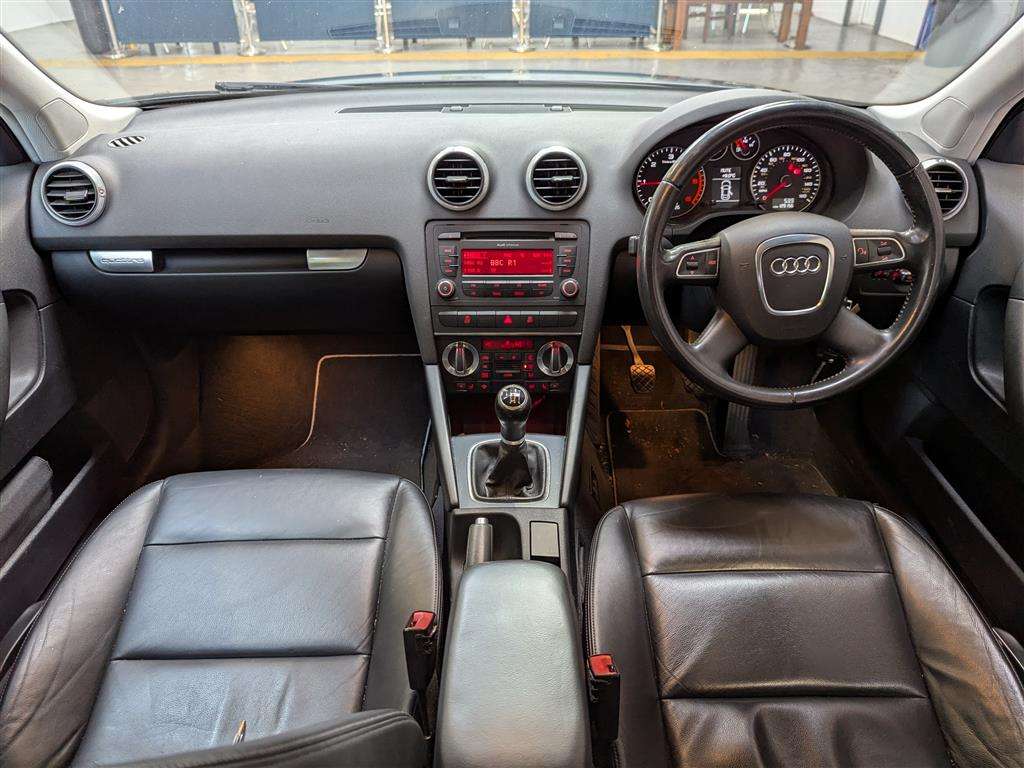 <p>2010 AUDI A3 SE TDI QUATTRO</p>