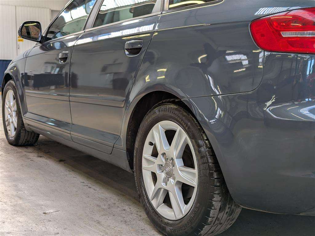 <p>2010 AUDI A3 SE TDI QUATTRO</p>