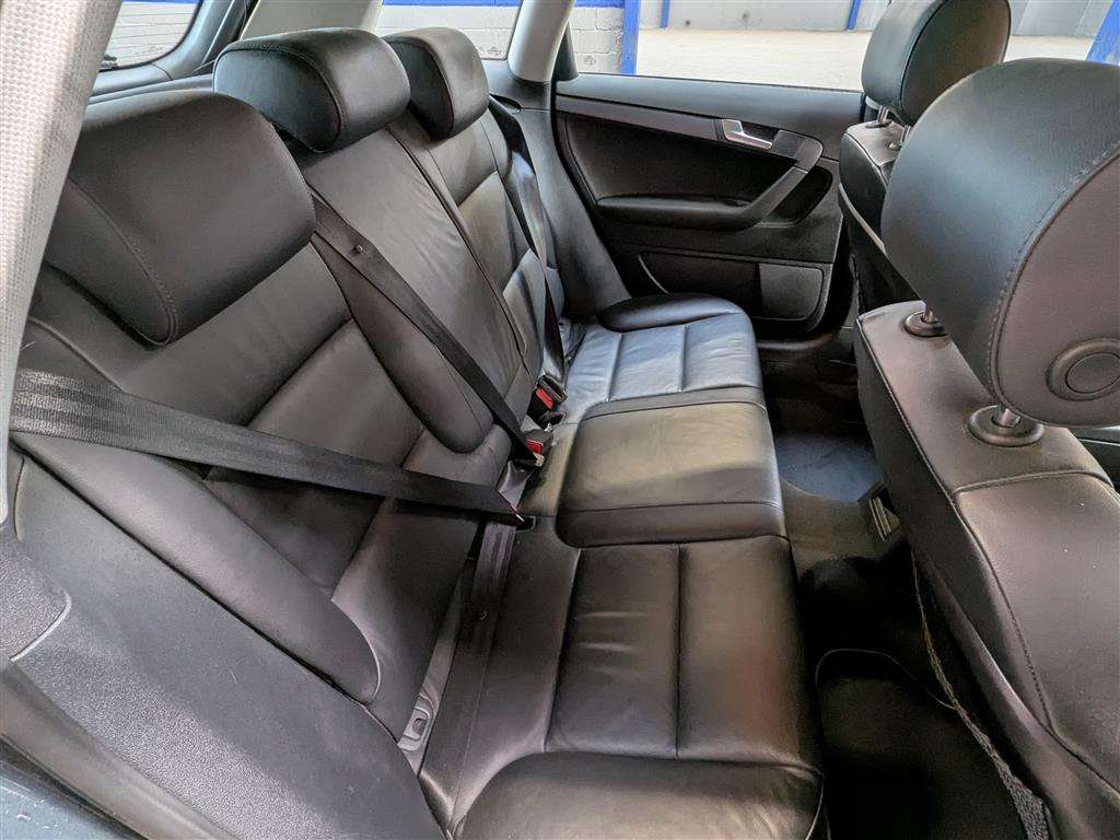 <p>2010 AUDI A3 SE TDI QUATTRO</p>