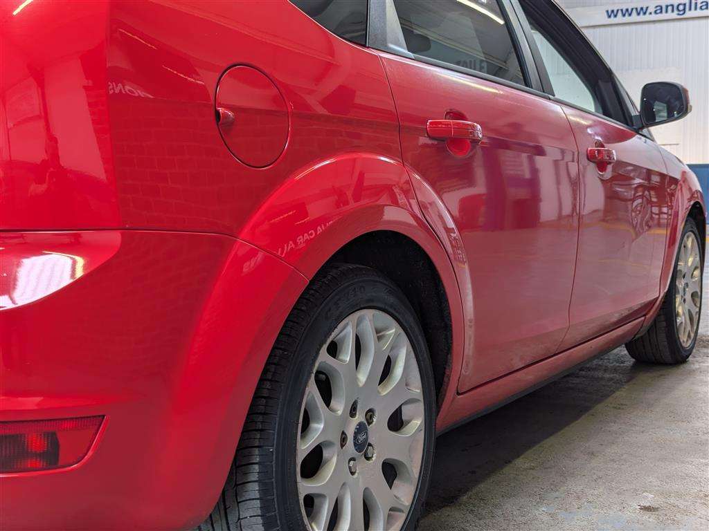 <p>2009 FORD FOCUS ZETEC TDCI 109</p>