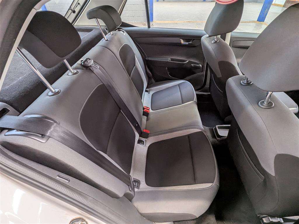 <p>2015 SKODA FABIA SE MPI</p>