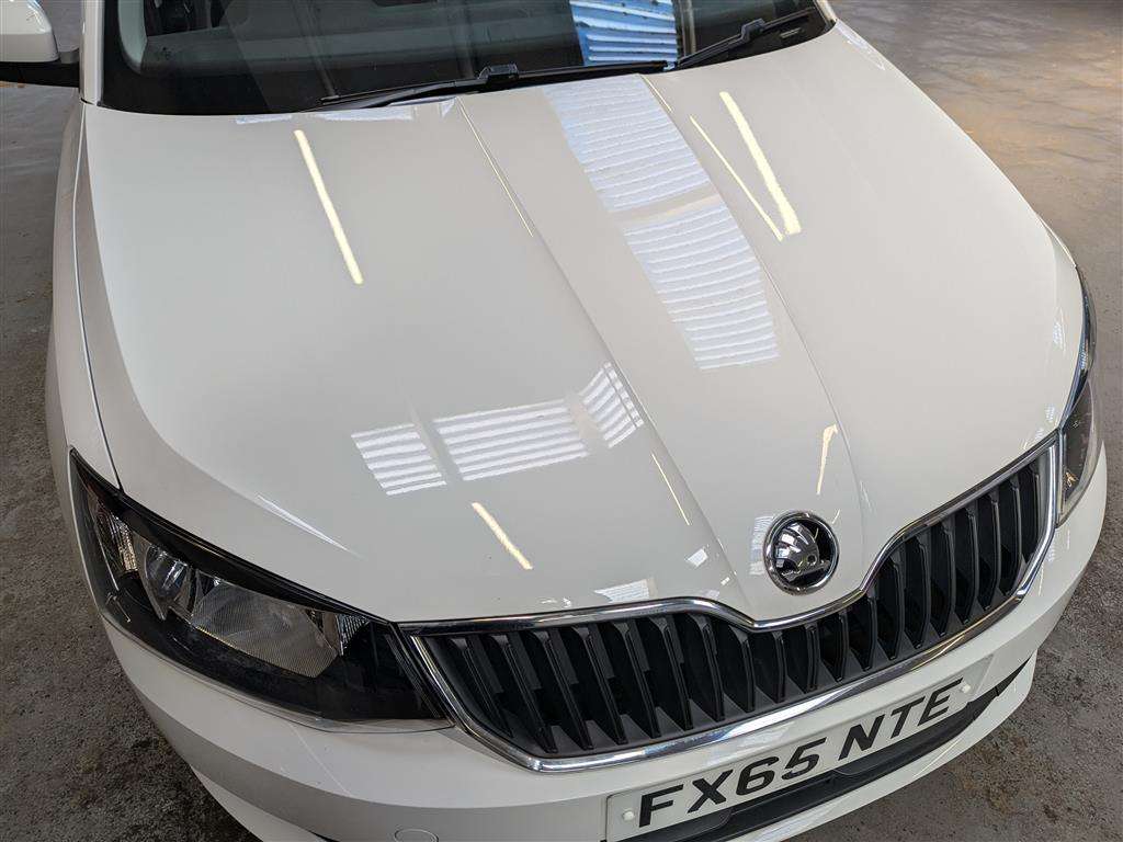 <p>2015 SKODA FABIA SE MPI</p>