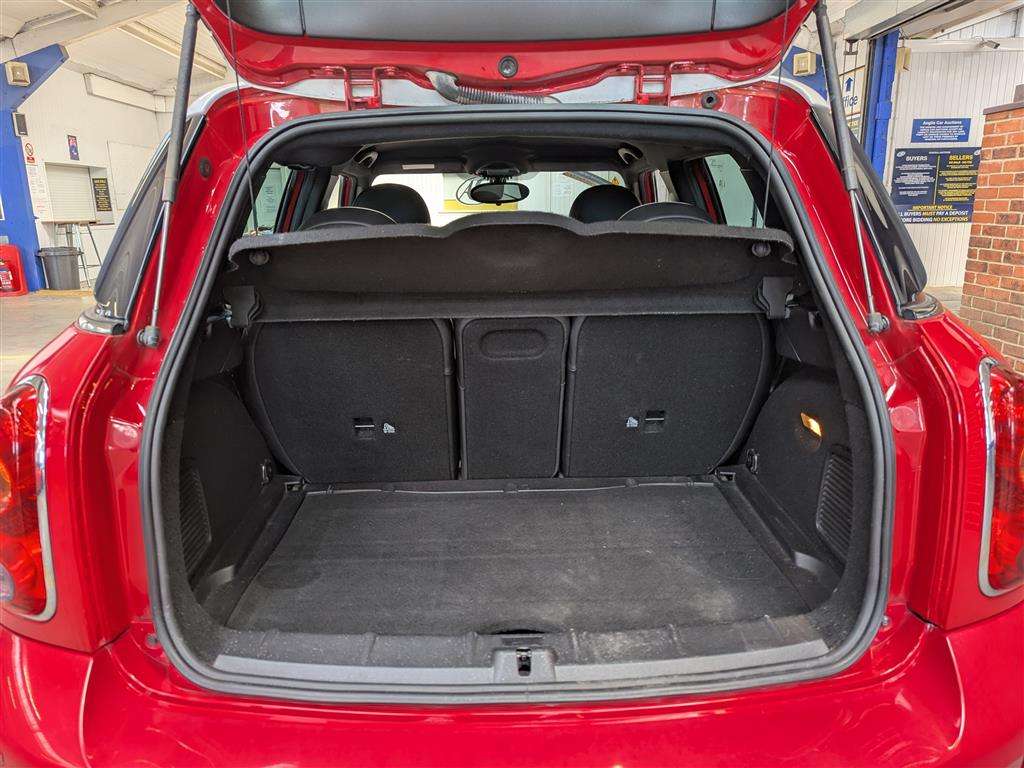 <p>2012 MINI COUNTRYMAN COOPER S ALL4</p>