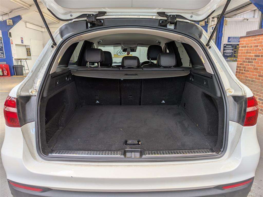 <p>2016 MERCEDES-BENZ GLC 220 D 4MATIC SPORT AU</p>