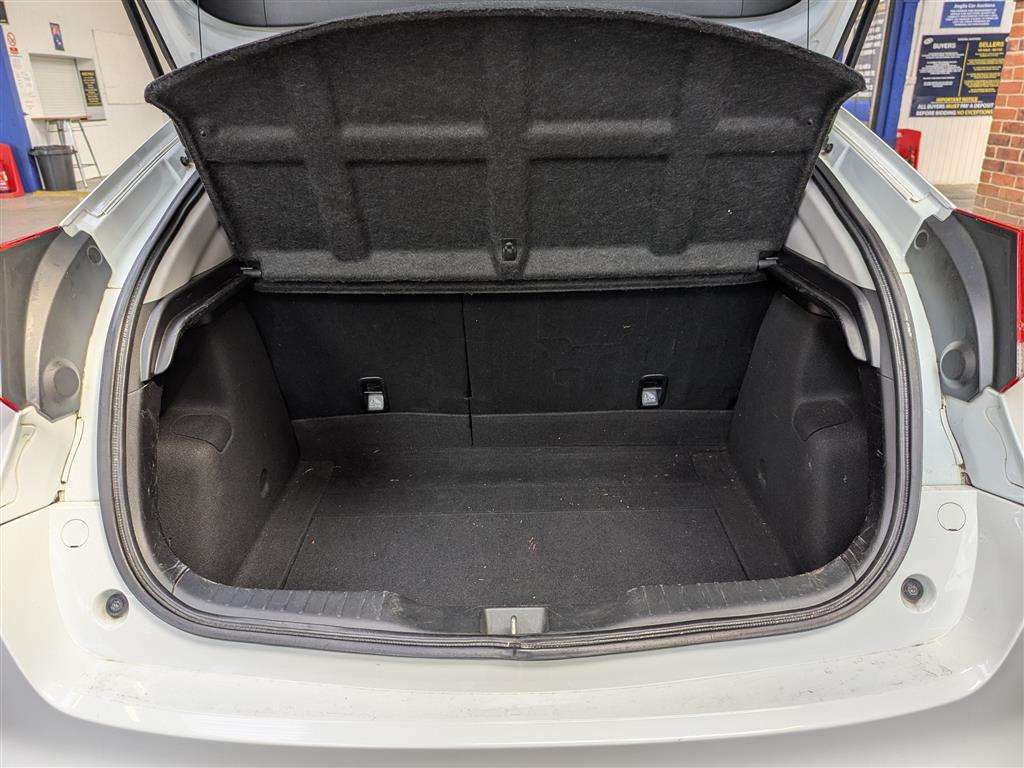 <p>2013 HONDA CIVIC I-DTEC ES</p>