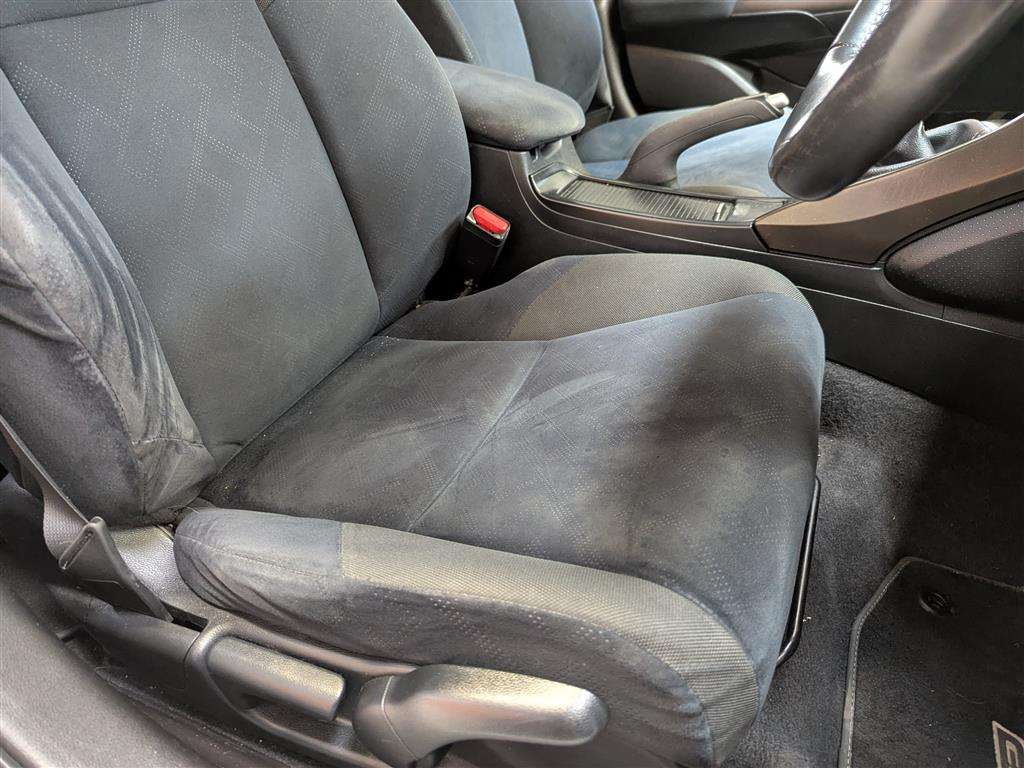 <p>2013 HONDA CIVIC I-DTEC ES</p>