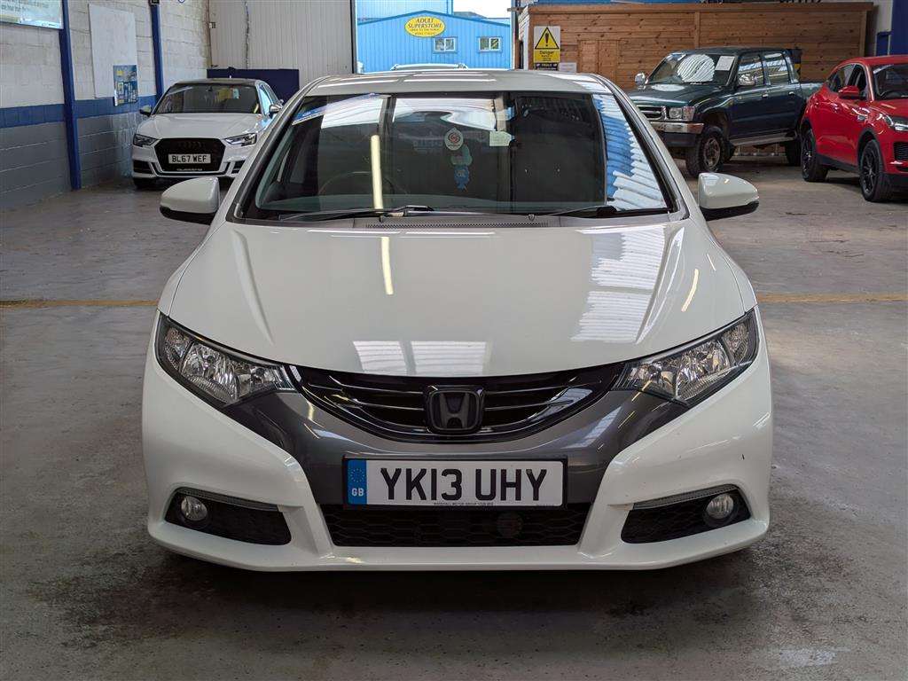<p>2013 HONDA CIVIC I-DTEC ES</p>