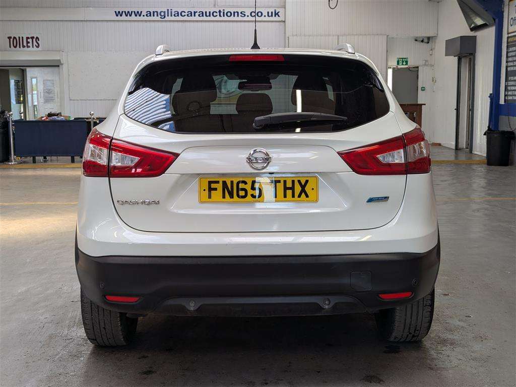 <p>2015 NISSAN QASHQAI N-TEC + DCI</p>