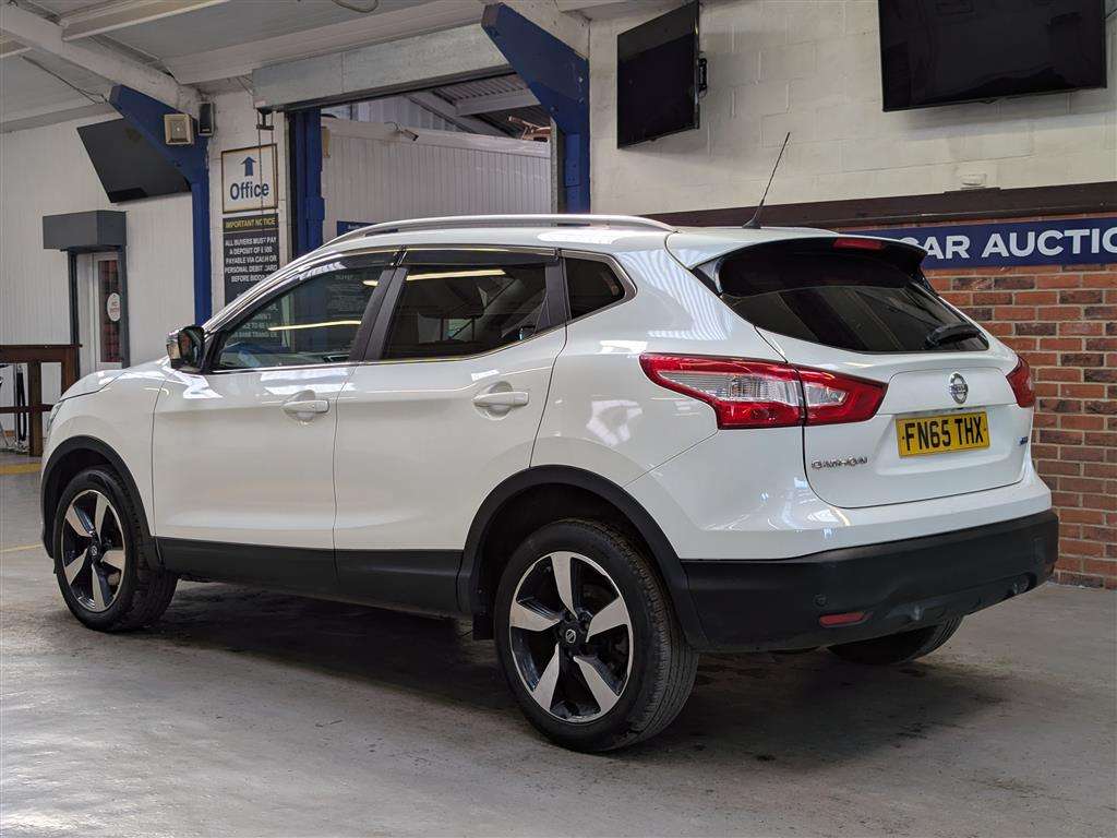 <p>2015 NISSAN QASHQAI N-TEC + DCI</p>