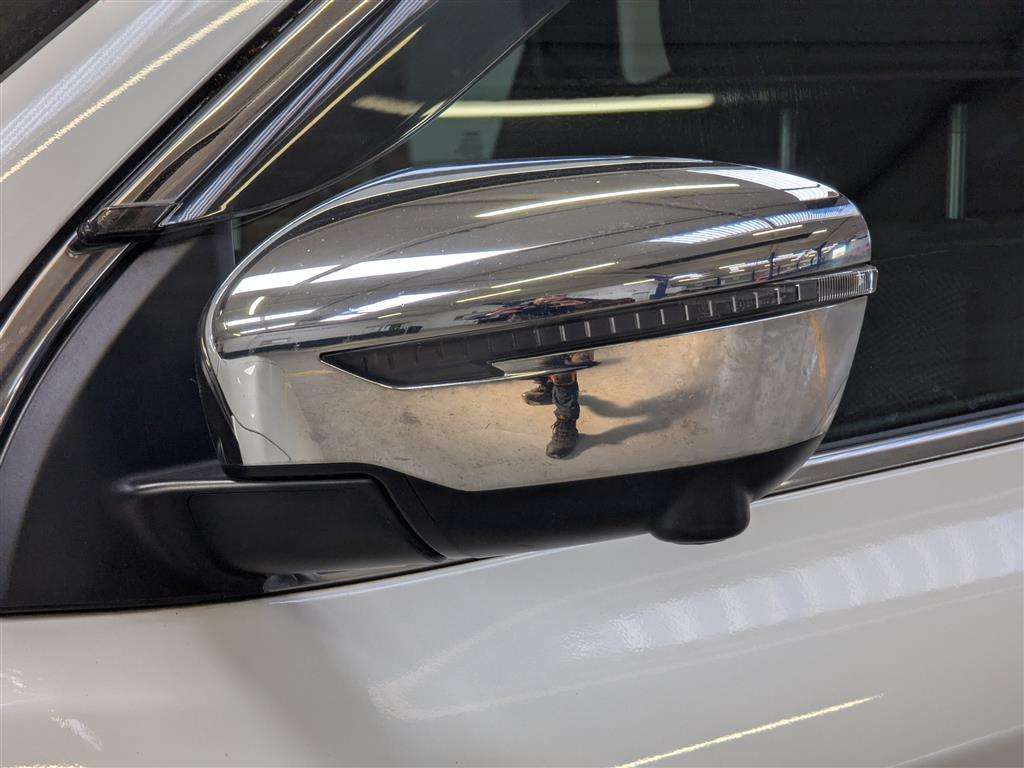 <p>2015 NISSAN QASHQAI N-TEC + DCI</p>