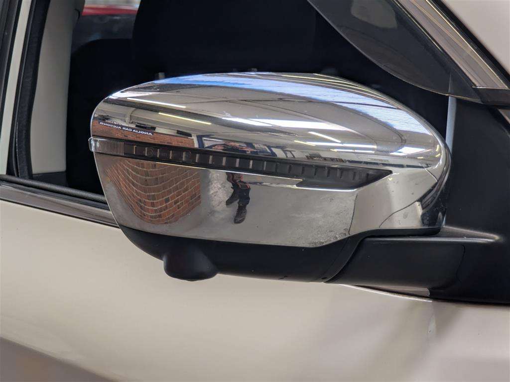 <p>2015 NISSAN QASHQAI N-TEC + DCI</p>