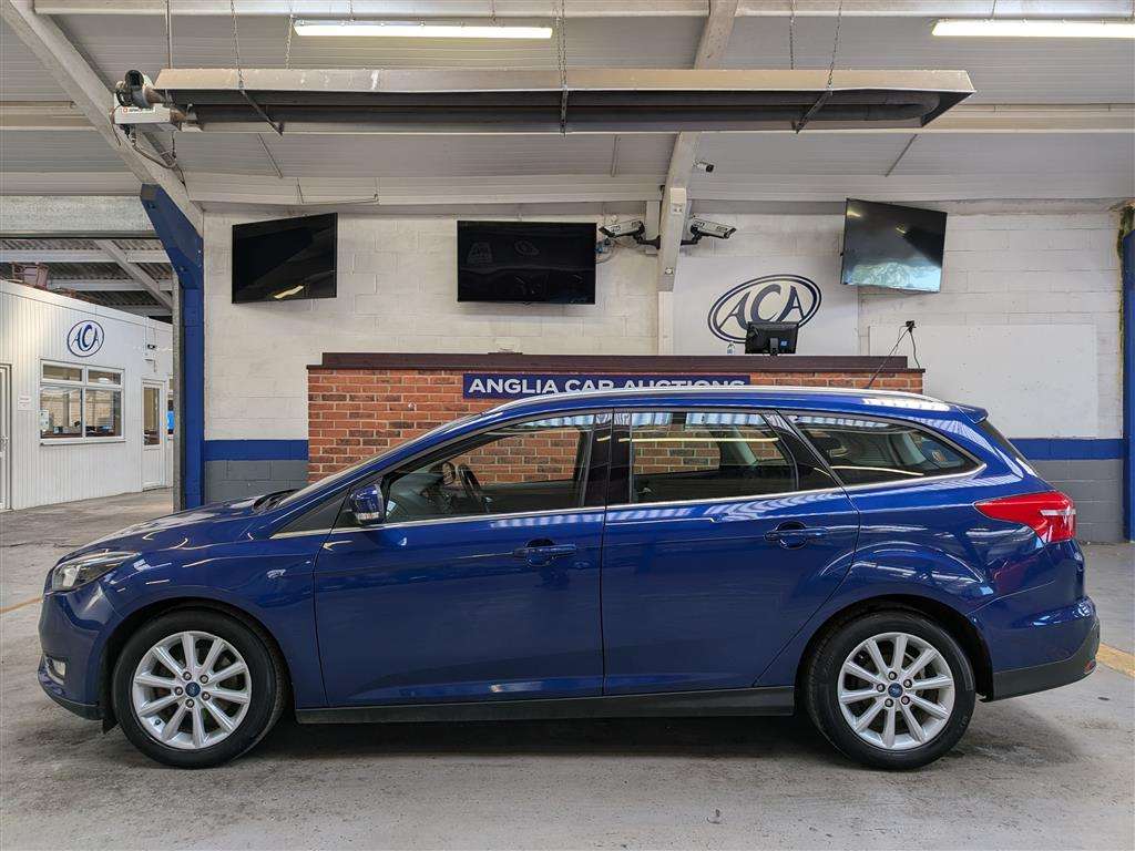 <p>2014 FORD FOCUS TITANIUM AUTO</p>