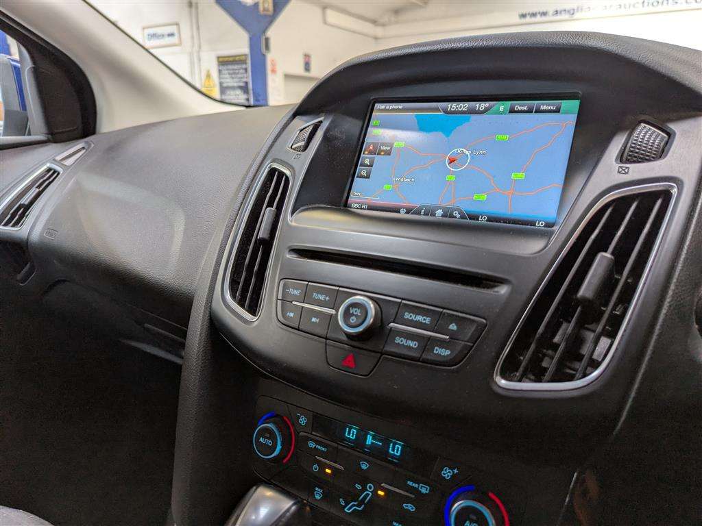 <p>2014 FORD FOCUS TITANIUM AUTO</p>