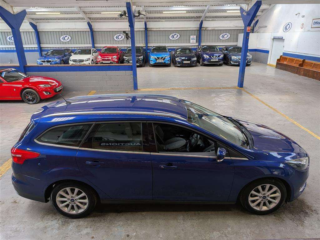 <p>2014 FORD FOCUS TITANIUM AUTO</p>