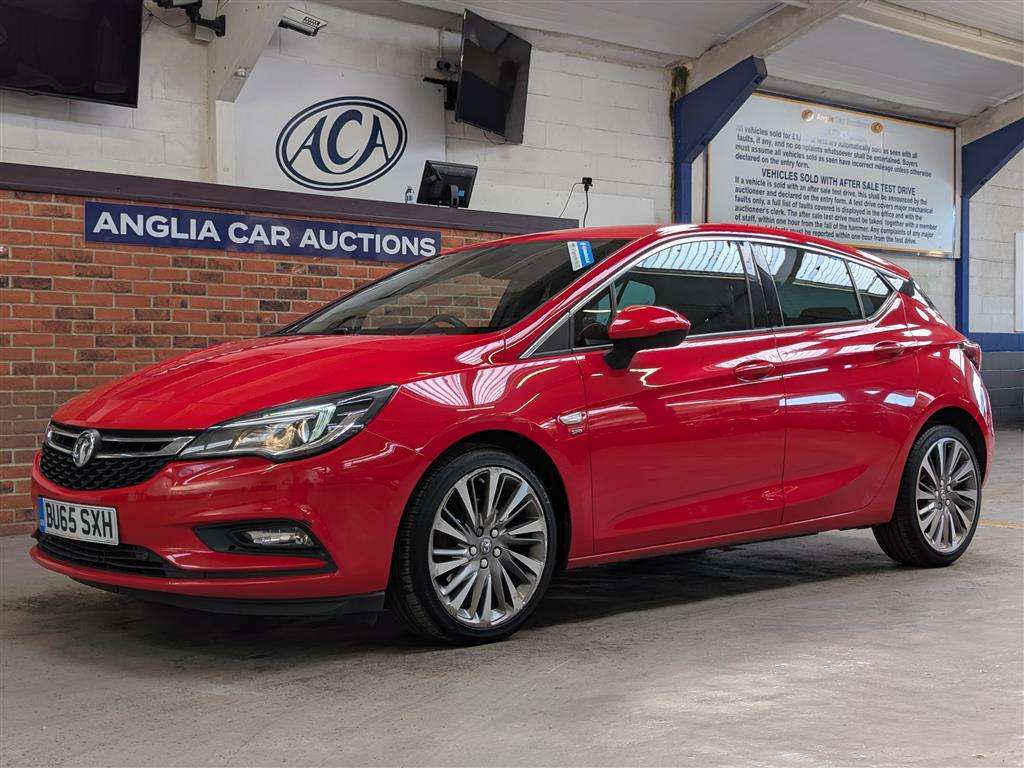 <p>2015 VAUXHALL ASTRA SRI NAV CDTI S/S</p>