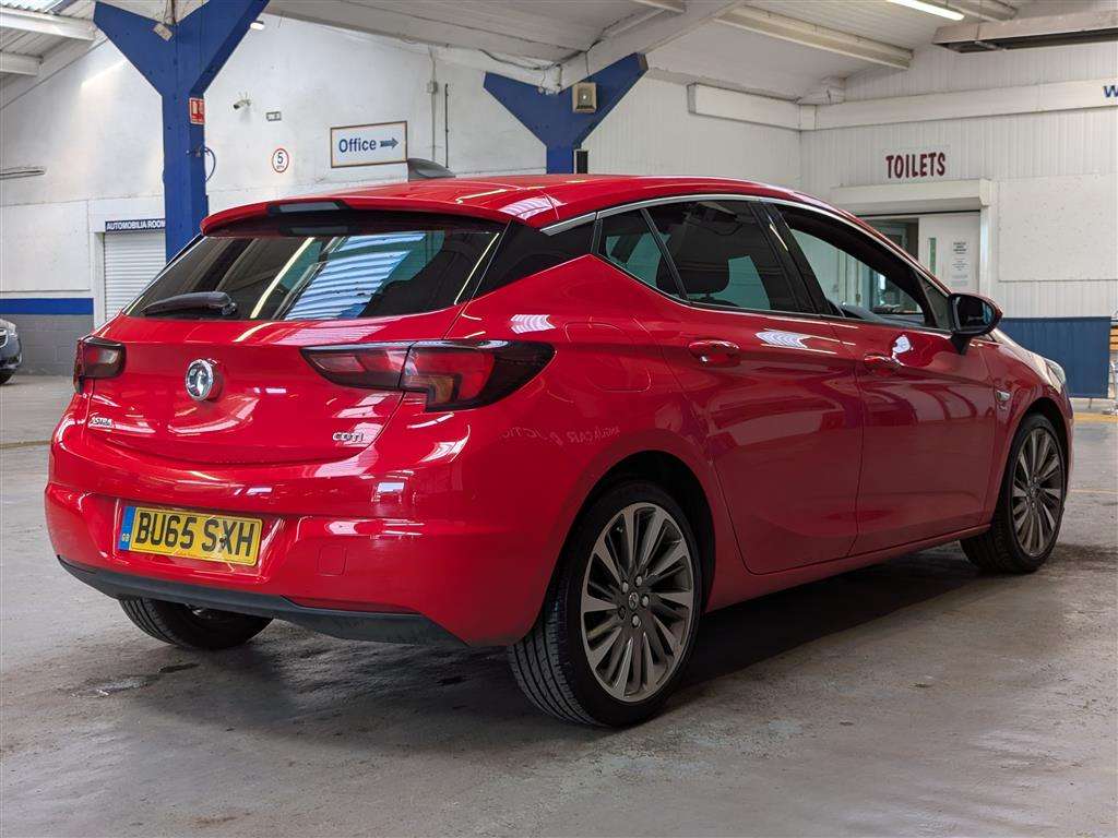 <p>2015 VAUXHALL ASTRA SRI NAV CDTI S/S</p>