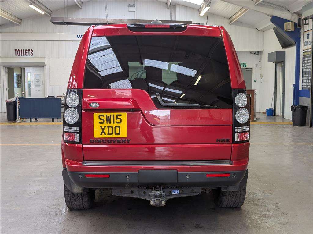 <p>2015 LAND ROVER DISCOVERY HSE SDV6 AUTO</p>