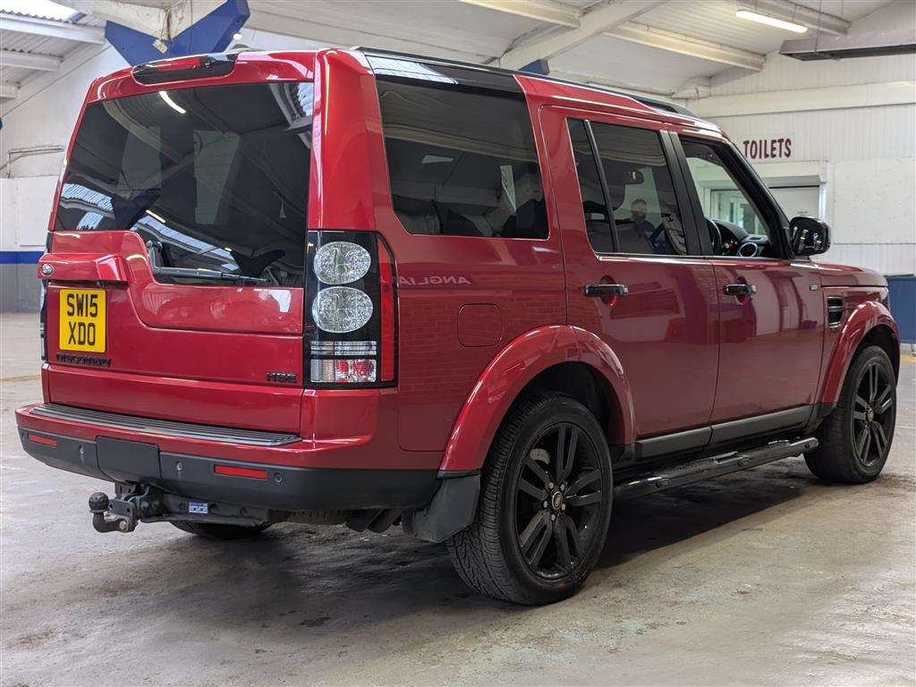 <p>2015 LAND ROVER DISCOVERY HSE SDV6 AUTO</p>