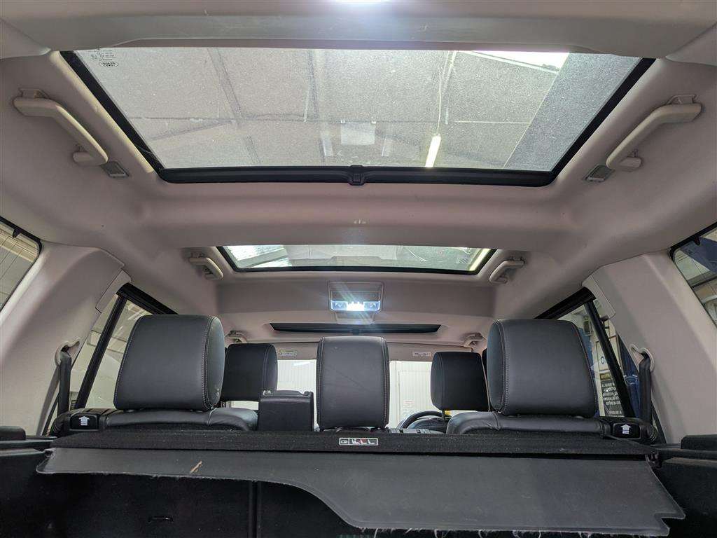 <p>2015 LAND ROVER DISCOVERY HSE SDV6 AUTO</p>