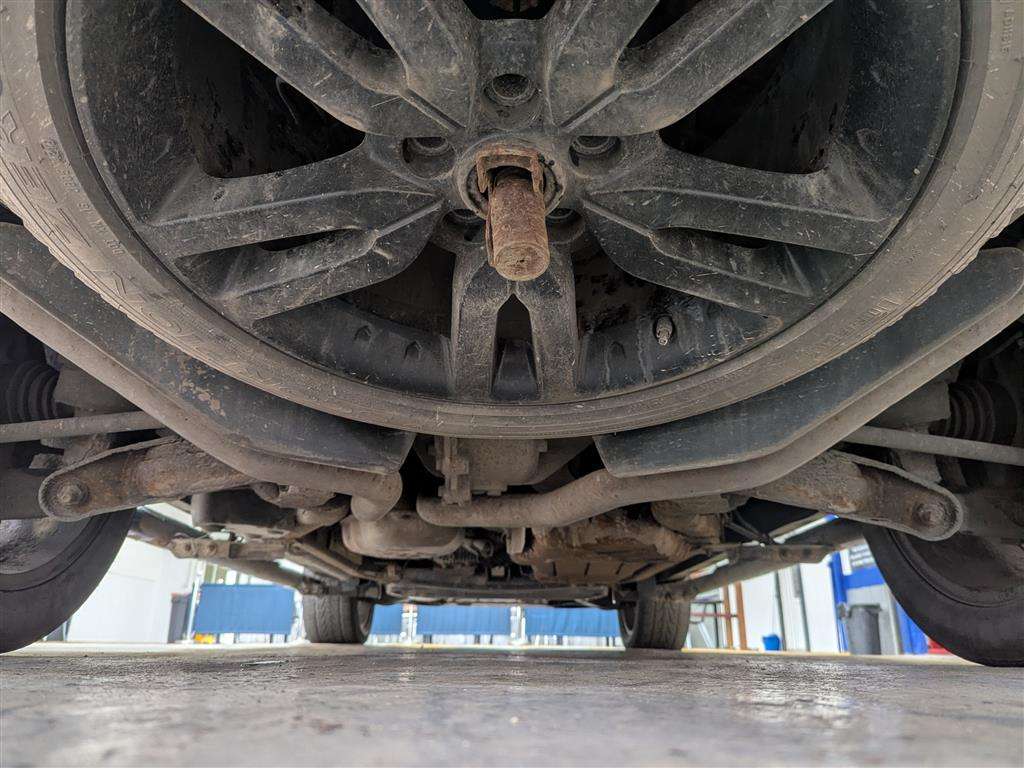 <p>2015 LAND ROVER DISCOVERY HSE SDV6 AUTO</p>