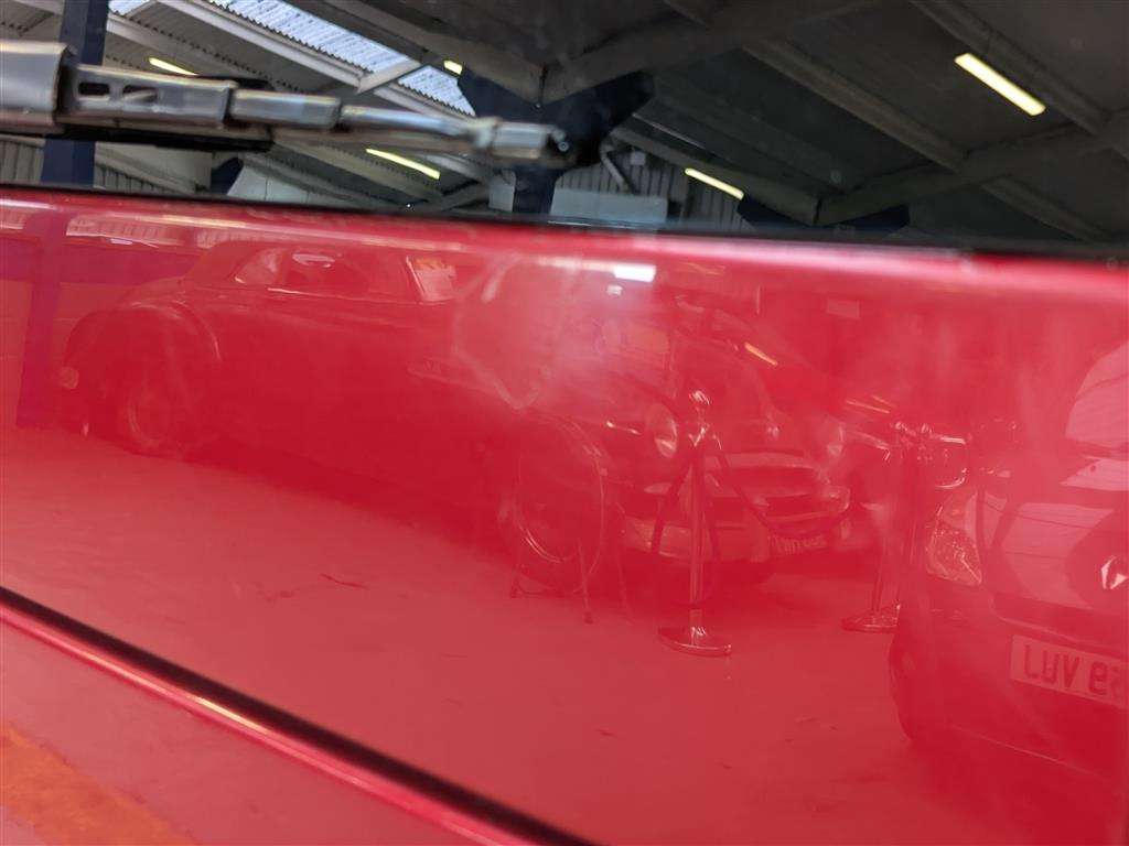 <p>2015 LAND ROVER DISCOVERY HSE SDV6 AUTO</p>