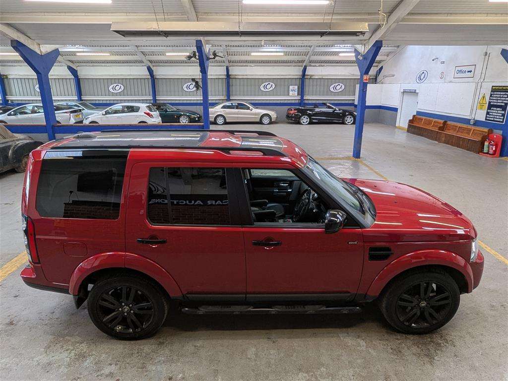 <p>2015 LAND ROVER DISCOVERY HSE SDV6 AUTO</p>