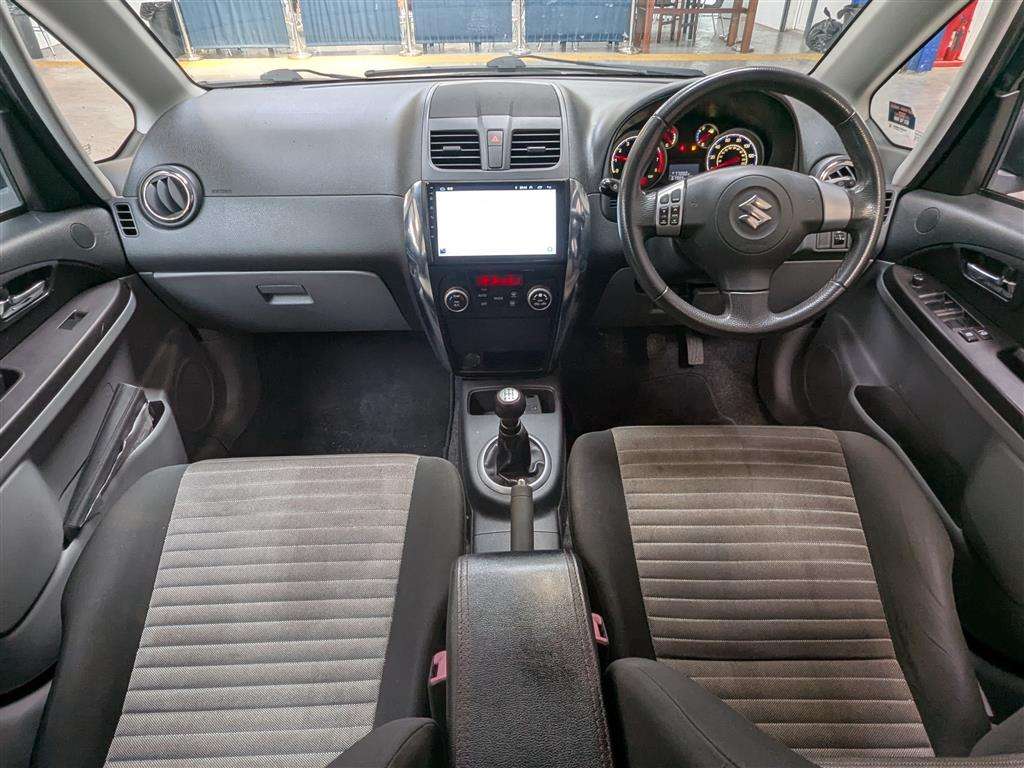 <p>2013 SUZUKI SX4 SZ4</p>