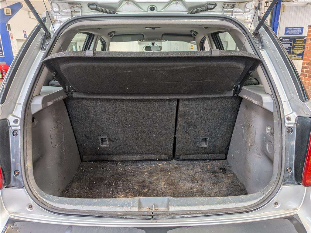 <p>2013 SUZUKI SX4 SZ4</p>