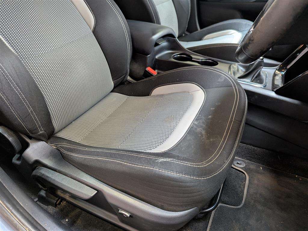 <p>2015 KIA CEED 3 ECODYNAMICS</p>