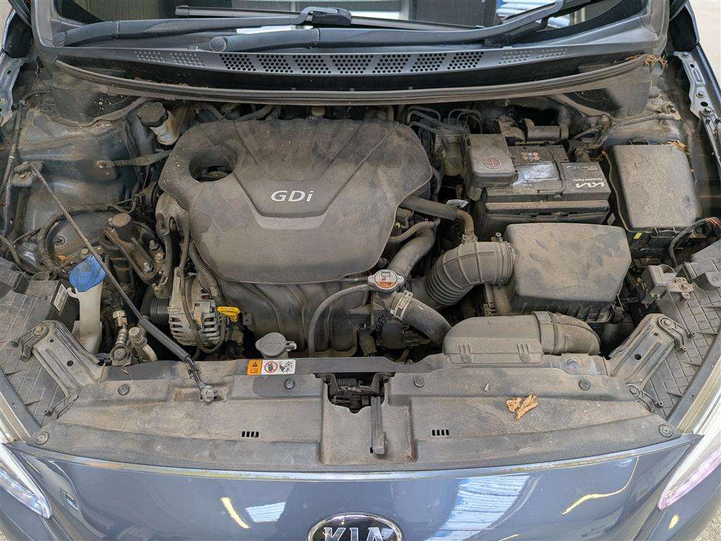 <p>2015 KIA CEED 3 ECODYNAMICS</p>