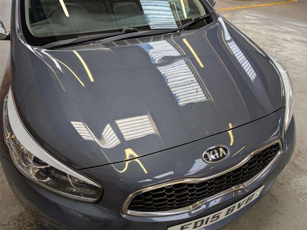 <p>2015 KIA CEED 3 ECODYNAMICS</p>