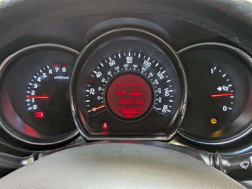 <p>2015 KIA CEED 3 ECODYNAMICS</p>