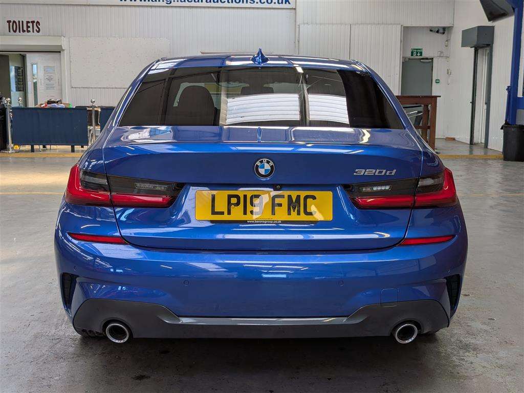 <p>2019 BMW 320D M SPORT AUTO</p>
