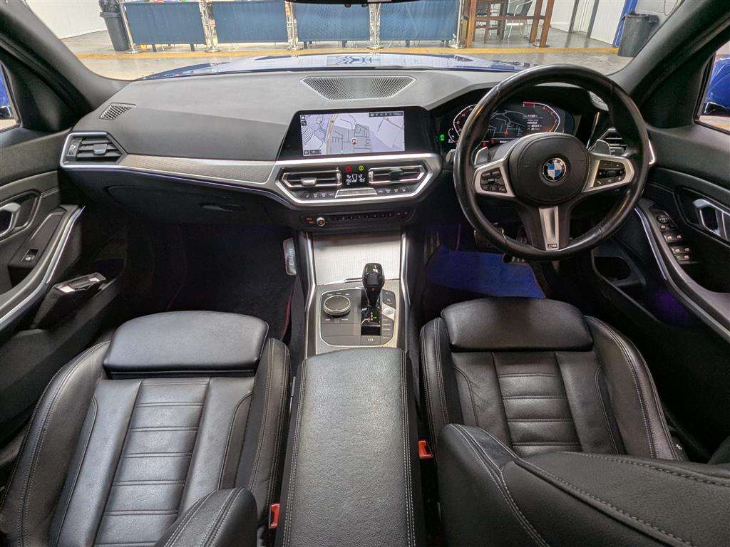 <p>2019 BMW 320D M SPORT AUTO</p>