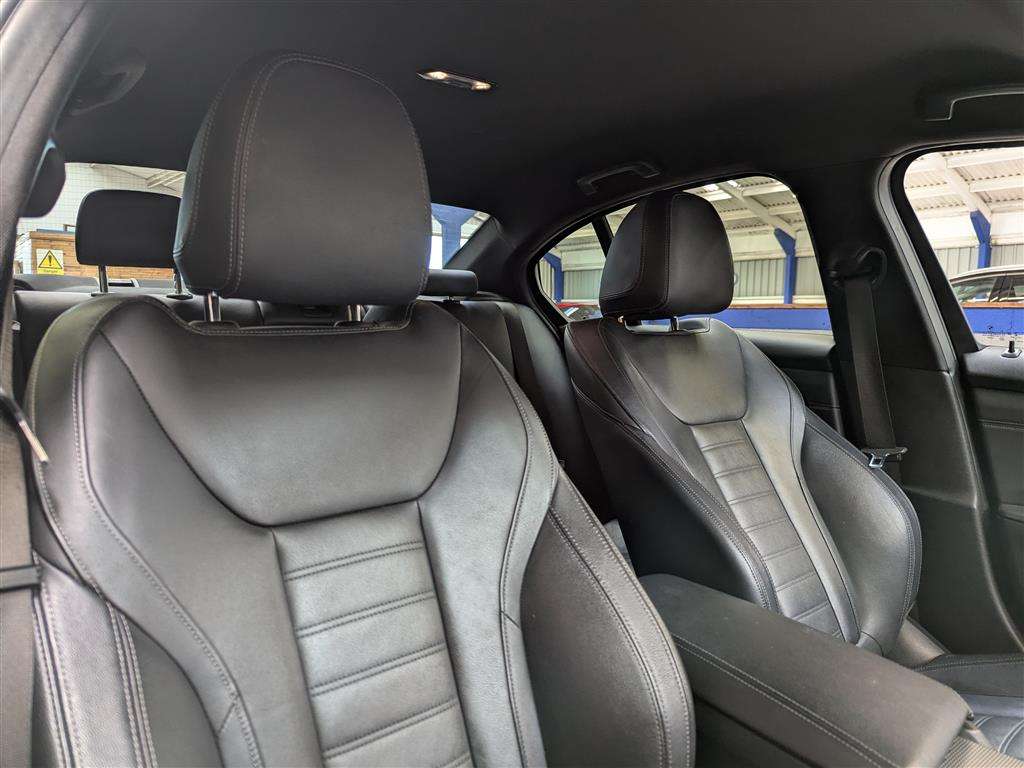 <p>2019 BMW 320D M SPORT AUTO</p>