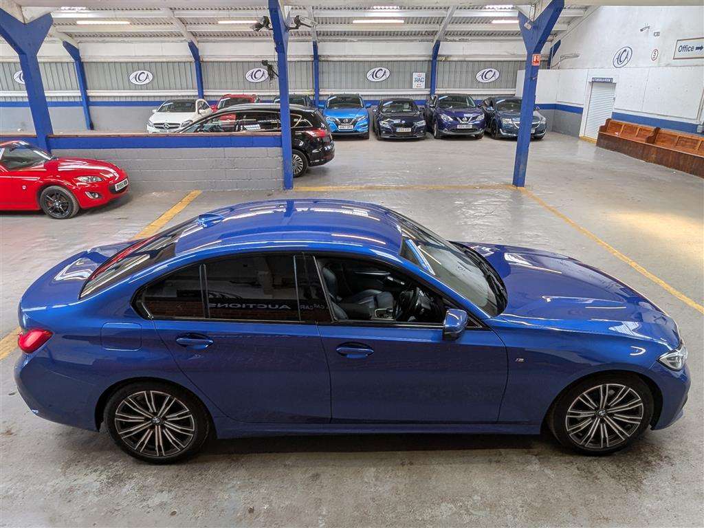 <p>2019 BMW 320D M SPORT AUTO</p>