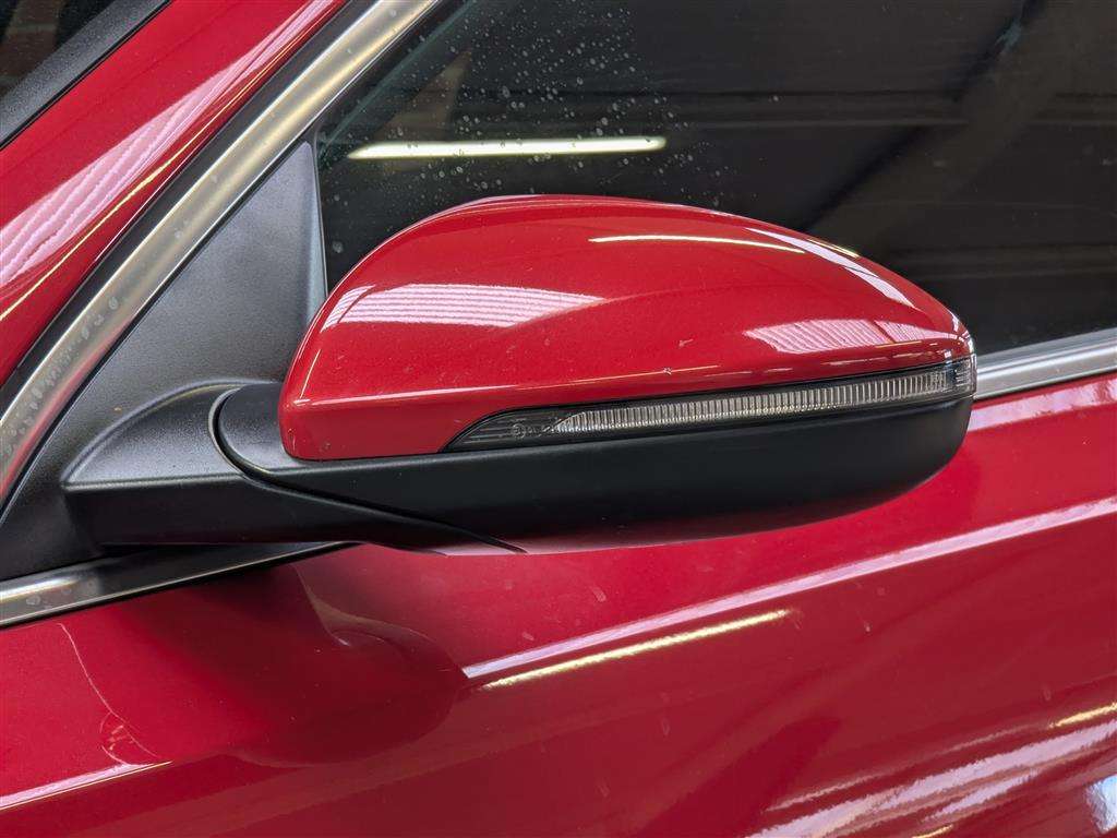 <p>2021 KIA XCEED 3 PHEV S-A</p>