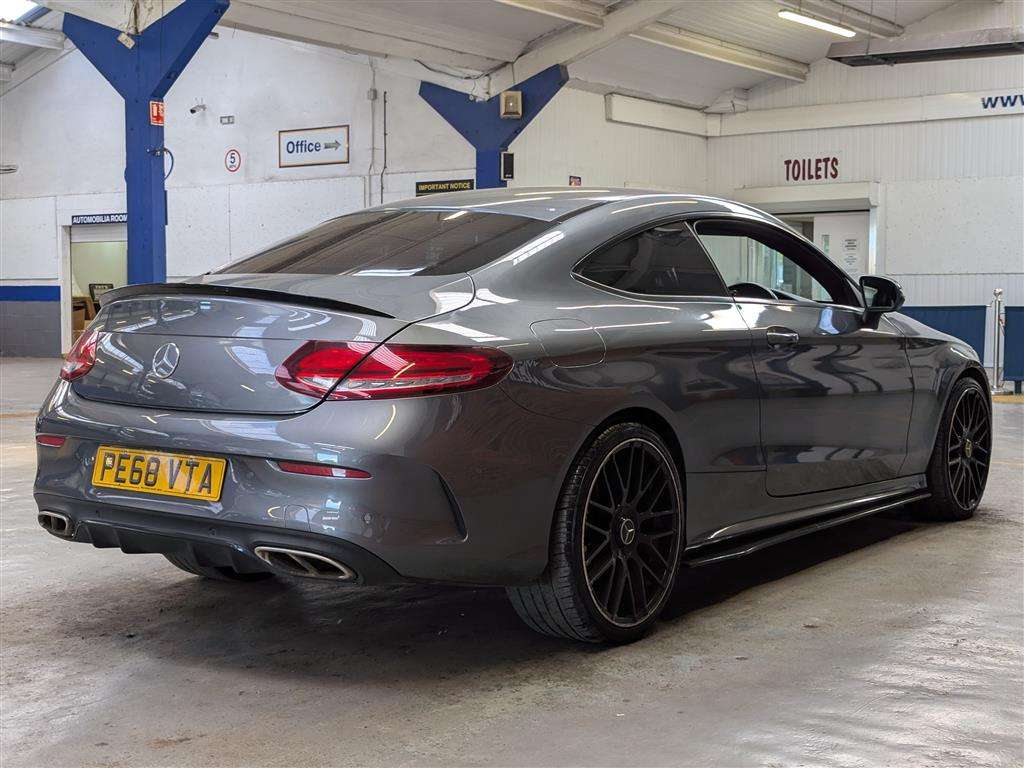 <p>2018 MERCEDES-BENZ C 300 AMG LINE AUTO</p>