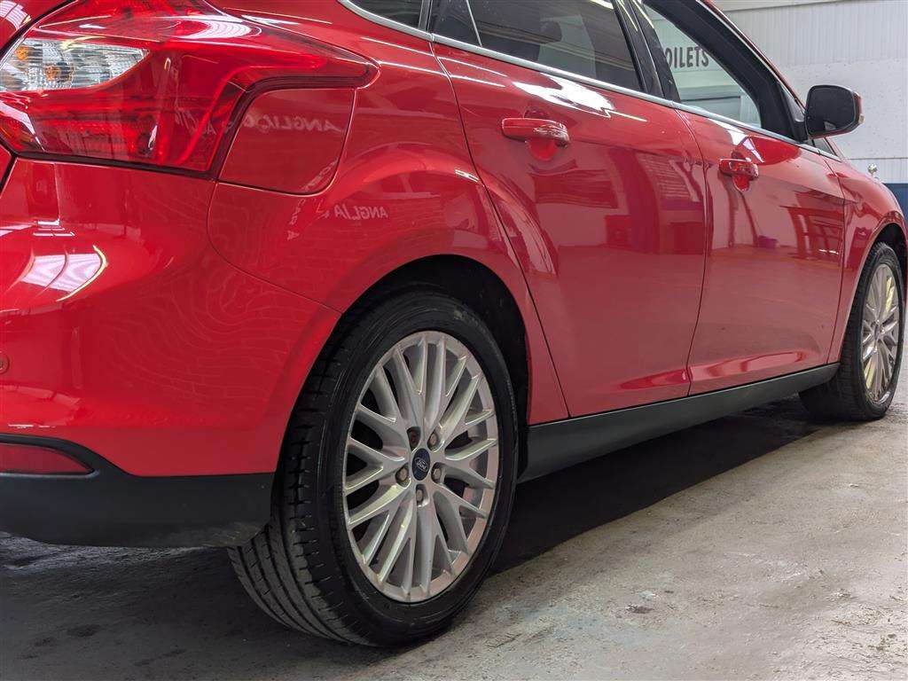<p>2012 FORD FOCUS ZETEC TURBO</p>