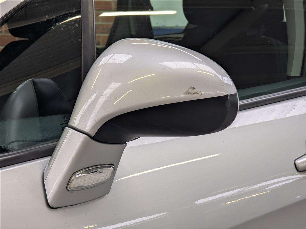 <p>2013 PEUGEOT 308 ACCESS SW HDI</p>