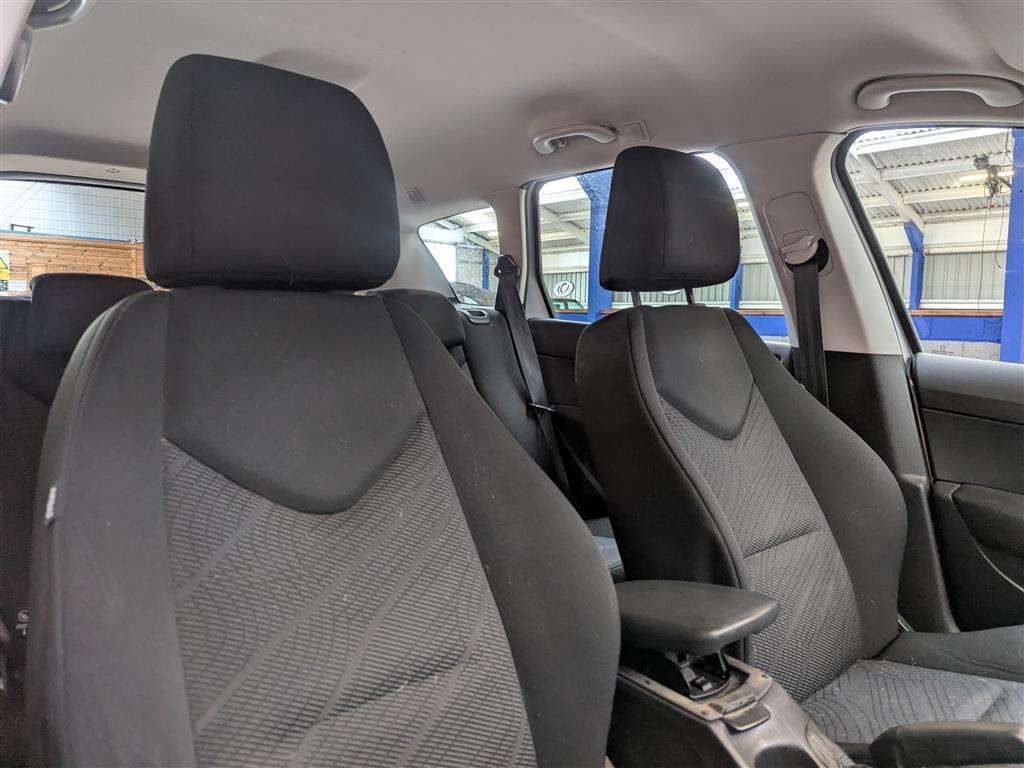 <p>2013 PEUGEOT 308 ACCESS SW HDI</p>