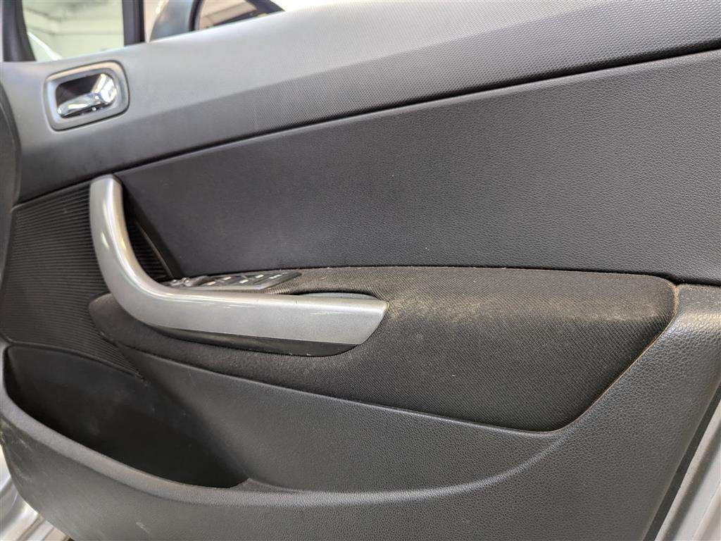 <p>2013 PEUGEOT 308 ACCESS SW HDI</p>