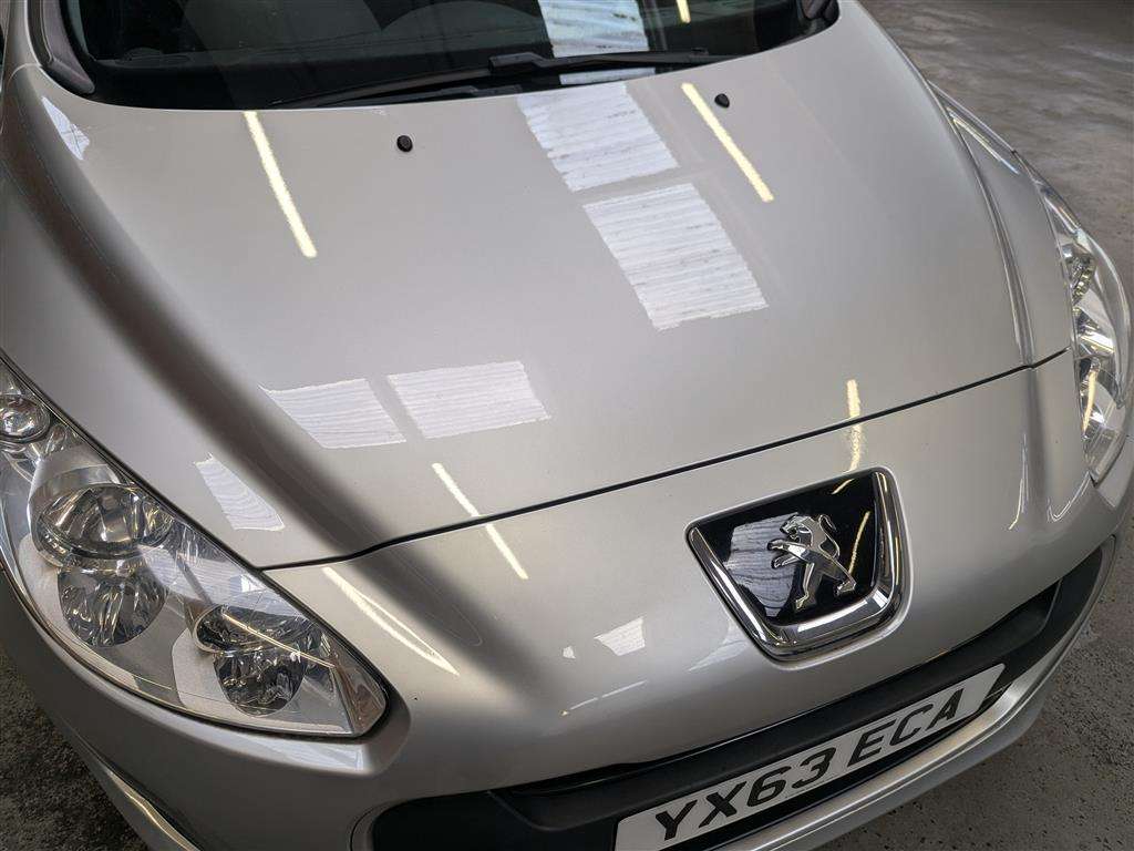 <p>2013 PEUGEOT 308 ACCESS SW HDI</p>