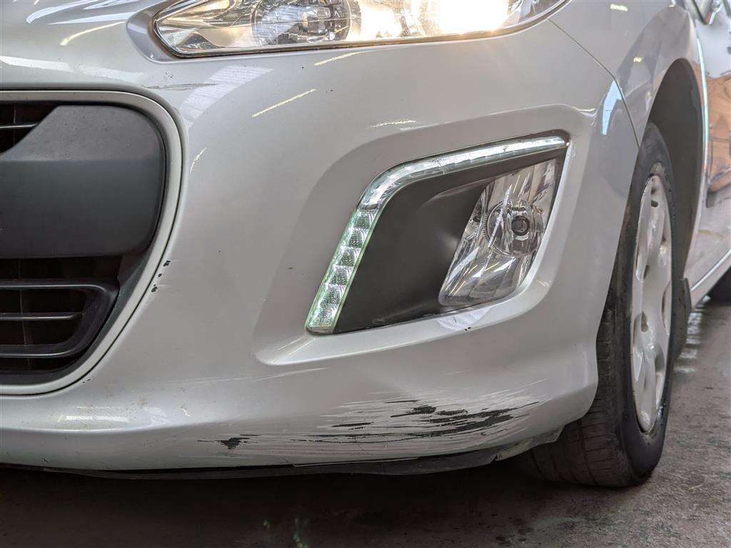 <p>2013 PEUGEOT 308 ACCESS SW HDI</p>