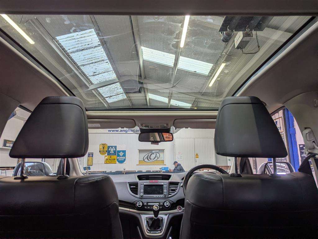 <p>2013 HONDA CR-V EX I-DTEC</p>