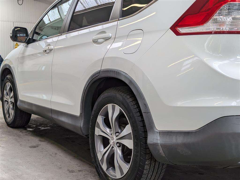 <p>2013 HONDA CR-V EX I-DTEC</p>