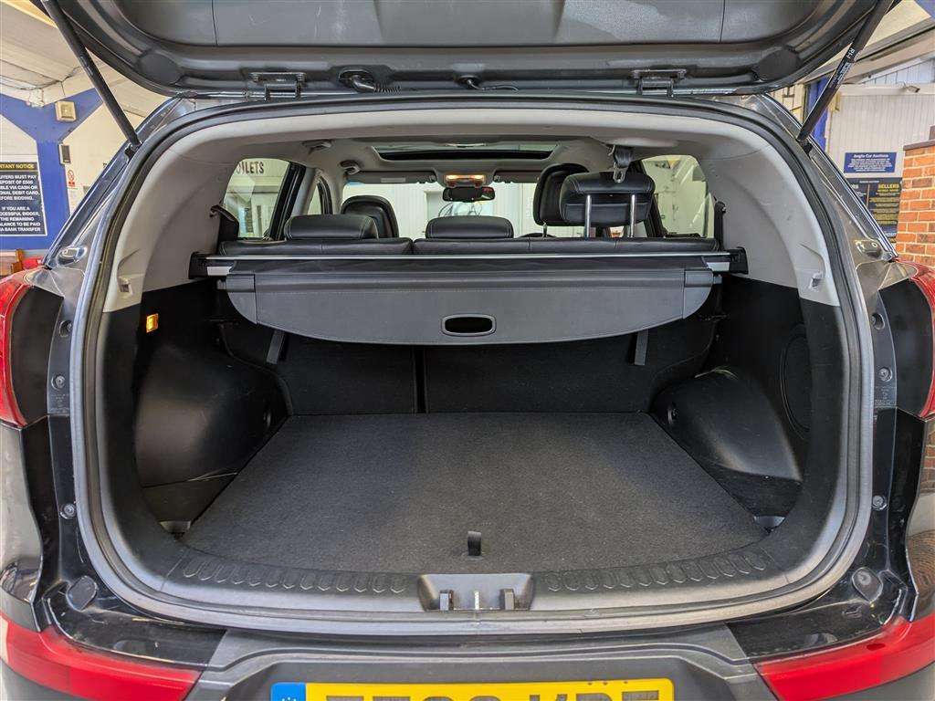 <p>2012 KIA SPORTAGE KX-3 SAT NAV CRD</p>