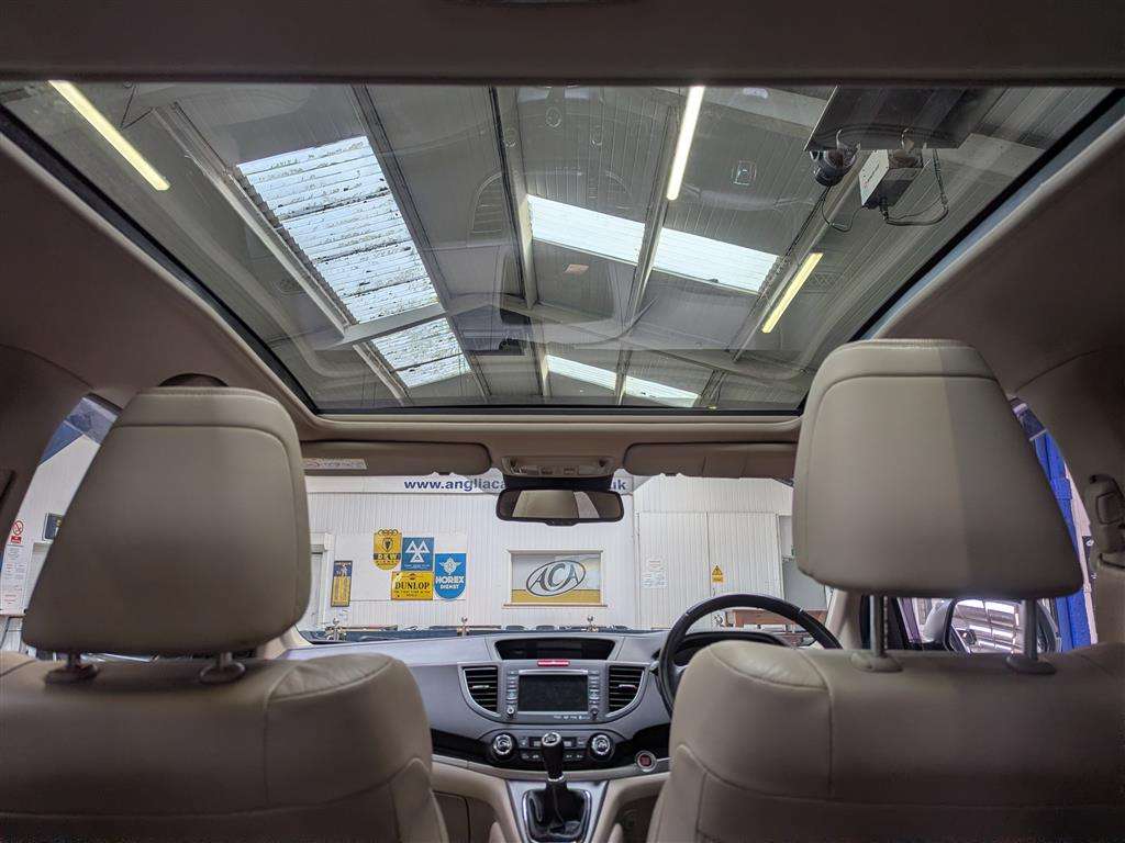 <p>2012 HONDA CR-V EX I-DTEC</p>