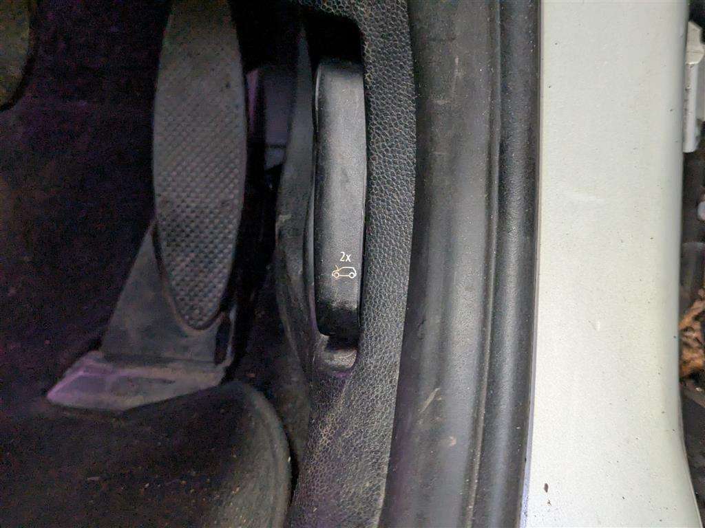 <p>2017 MINI COOPER</p>